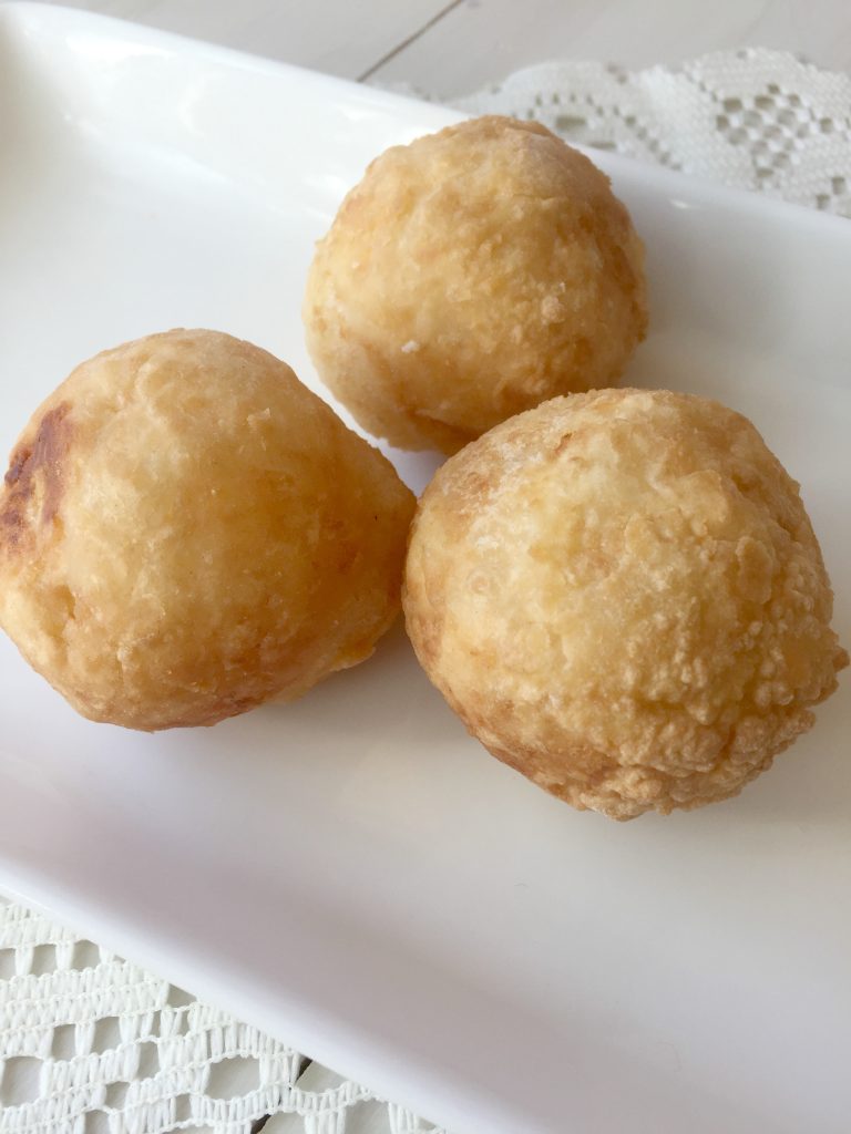 cassava-balls-stuffed-with-cheese